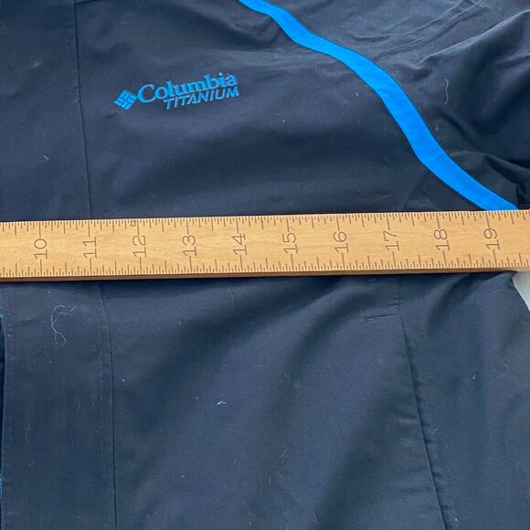 Columbia Titanium Bugaboo Three-In-One Interchangeable Jacket, Boys Size 10-12 - Picture 6 of 11